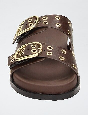 Sandalen met dubbele bandjes en oogjes