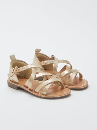 Sandalen met gekruiste bandjes