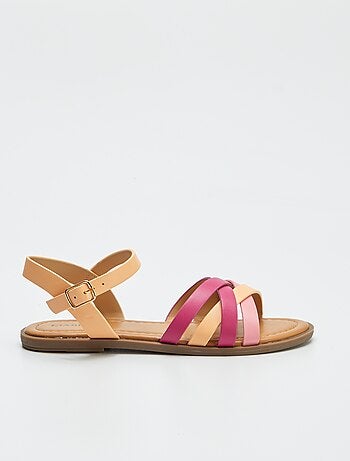 Sandalen met gekruiste bandjes