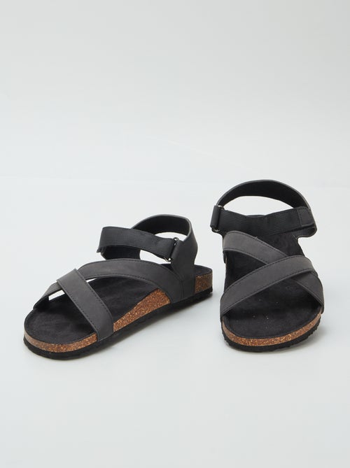 Sandalen met gekruiste bandjes - Kiabi