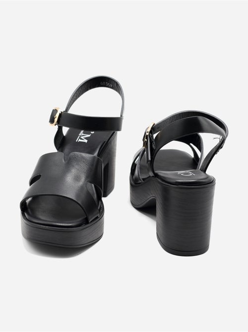 Sandalen met hak, riempje en gesp - Kiabi Sandalen met hak, riempje en gesp - Kiabi