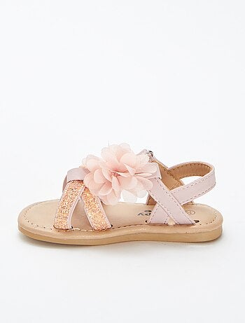 Sandalen met pailletten en stoffen bloem