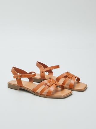 Sandalen met riempje en gesp