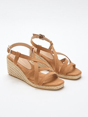 Sandalen met sleehak