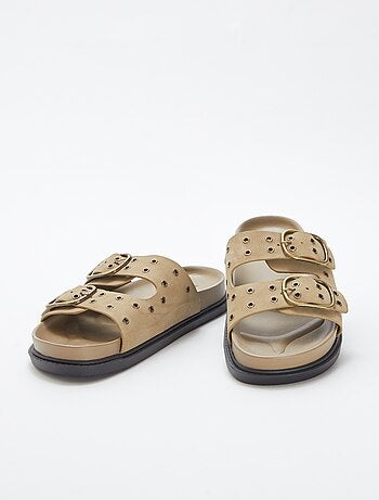 Sandalen met suèdine-effect en bandjes met oogjes