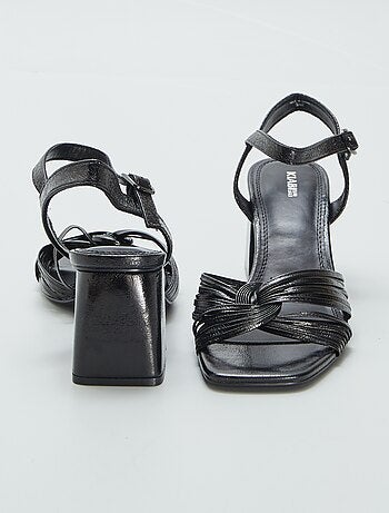 Sandalen van imitatieleer met hak