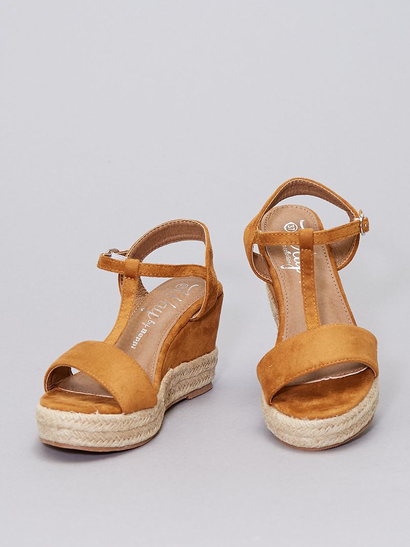 Sandalen van suedine met sleehak khaki - Kiabi