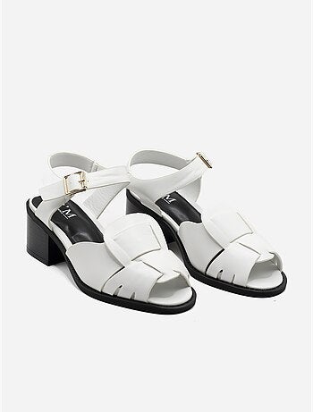 Sandales à bride et ardillon