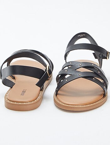 Sandales à brides cloutées