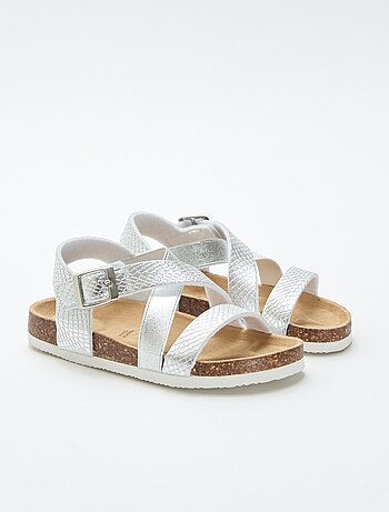 Sandales à brides croisées
