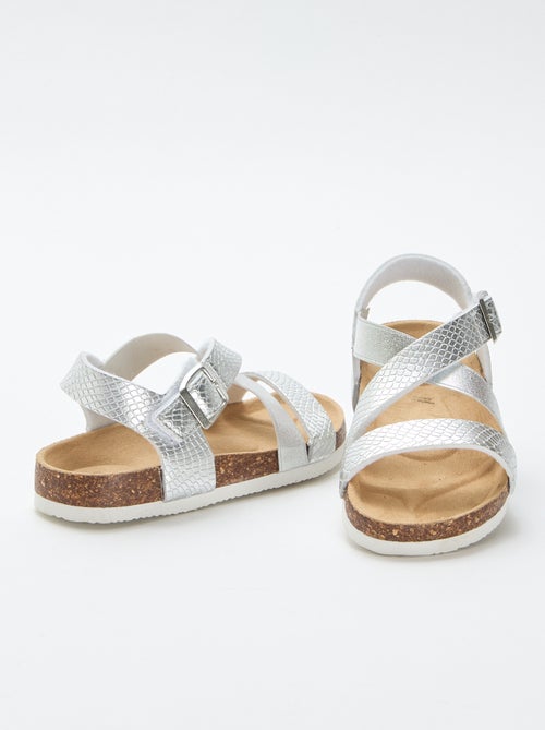 Sandales à brides croisées - Kiabi