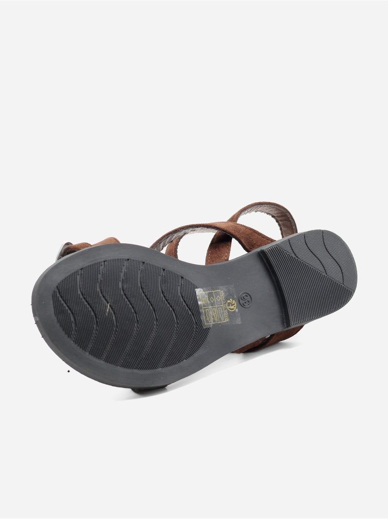 Sandales à brides croisées Marron - Kiabi