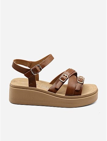 Sandales à brides multiples