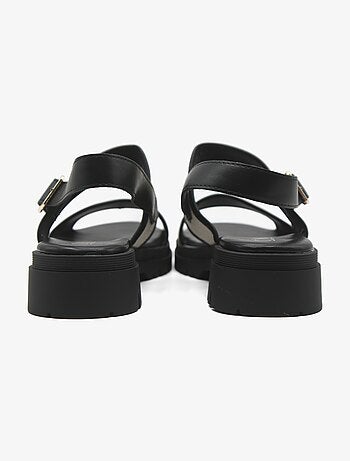 Sandales à brides