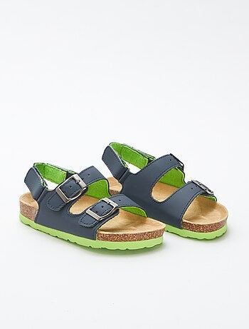 Sandales avec semelles à mémoire de forme