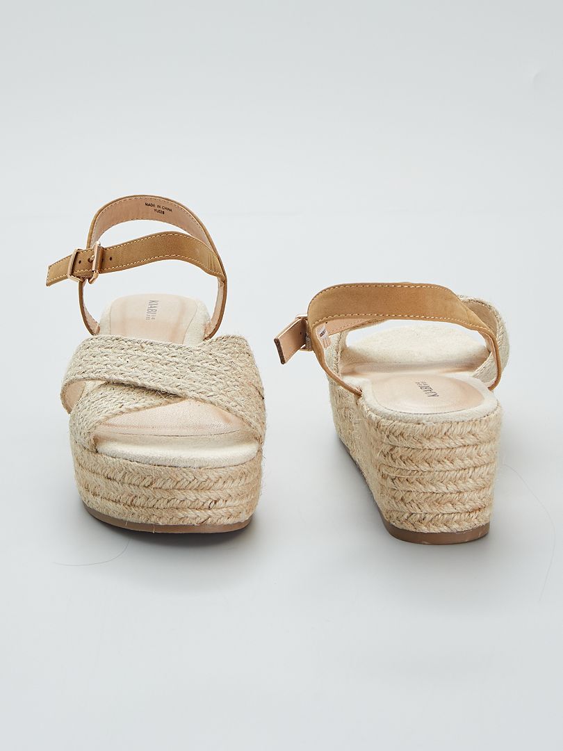 Sandales compensées Beige - Kiabi
