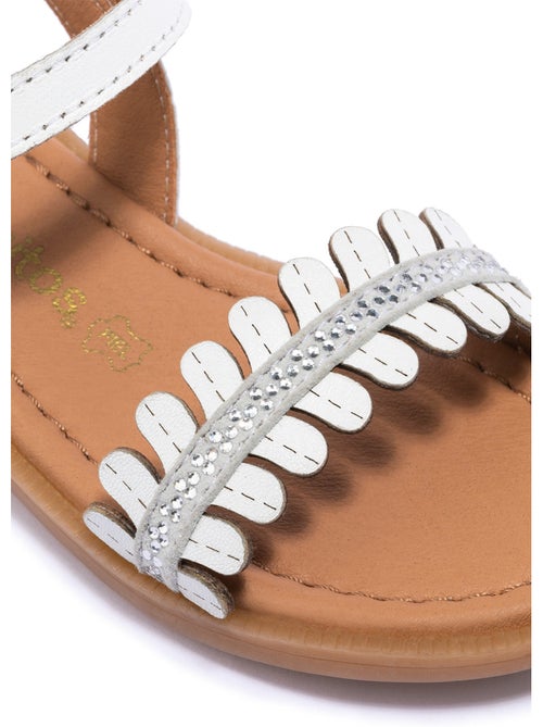 Sandales conguitos hebilla strass - Kiabi Sandales conguitos hebilla strass - Kiabi
