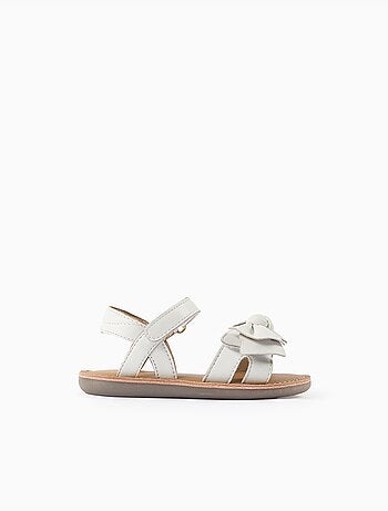 Sandales en cuir avec nœud décoratif