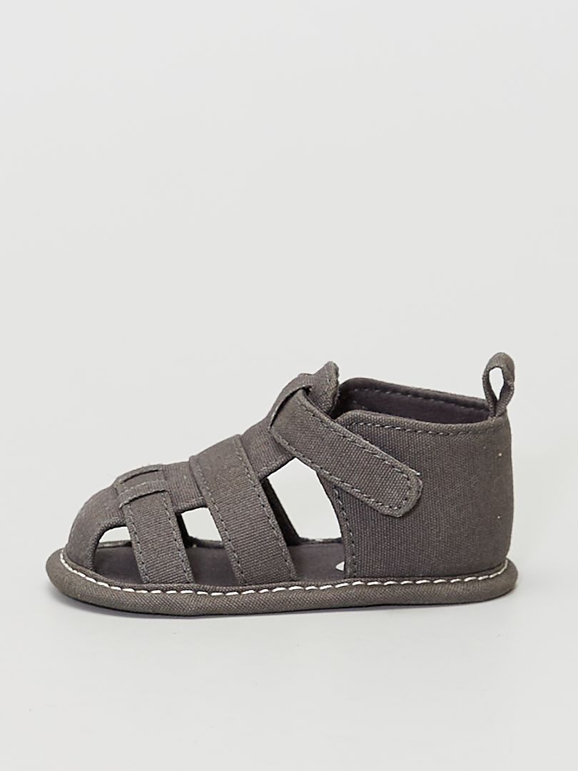 Sandales en toile gris foncé - Kiabi