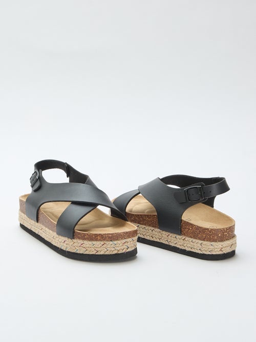 Sandales plateformes à brides croisées - Kiabi