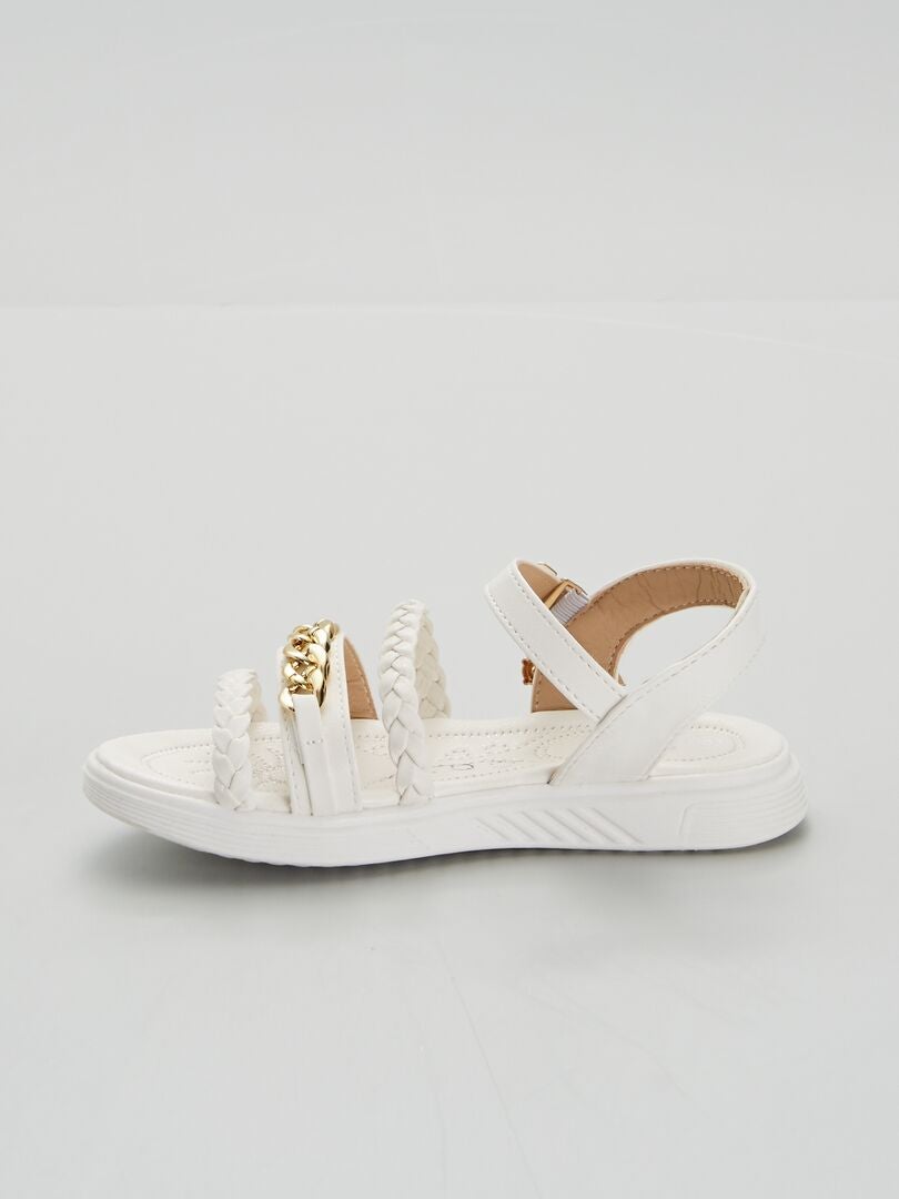 Sandales plates avec détails dorés blanc - Kiabi