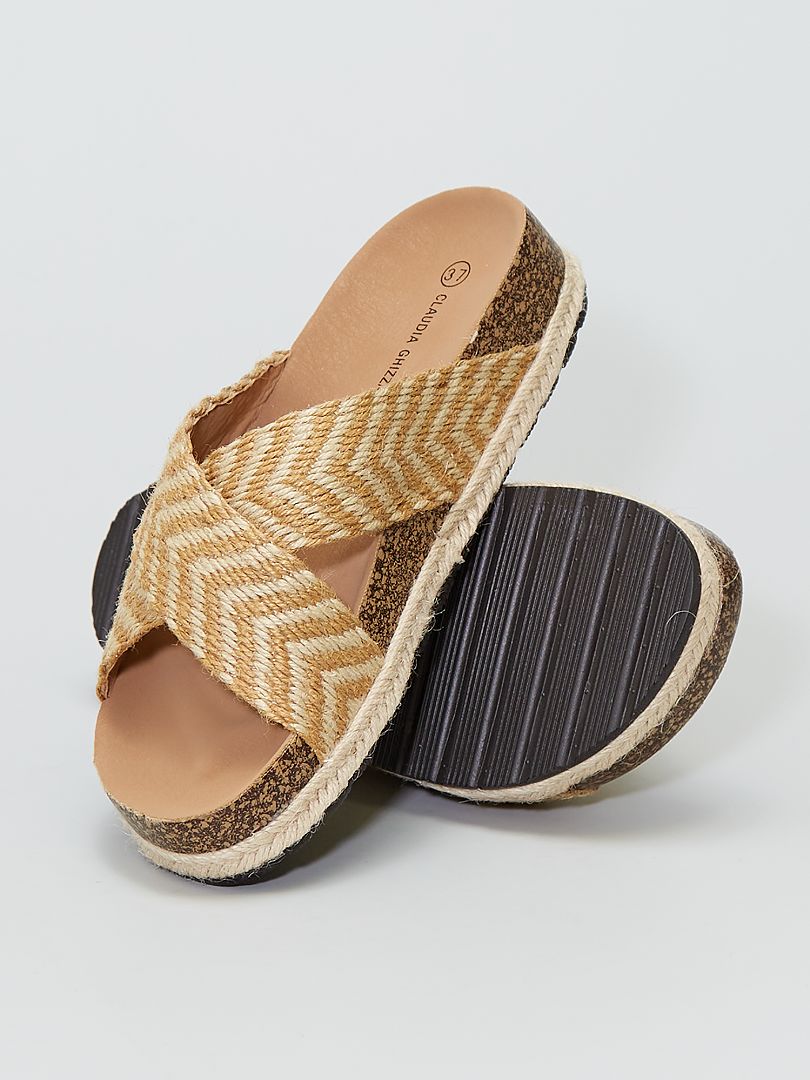 Sandales plates beige - Kiabi