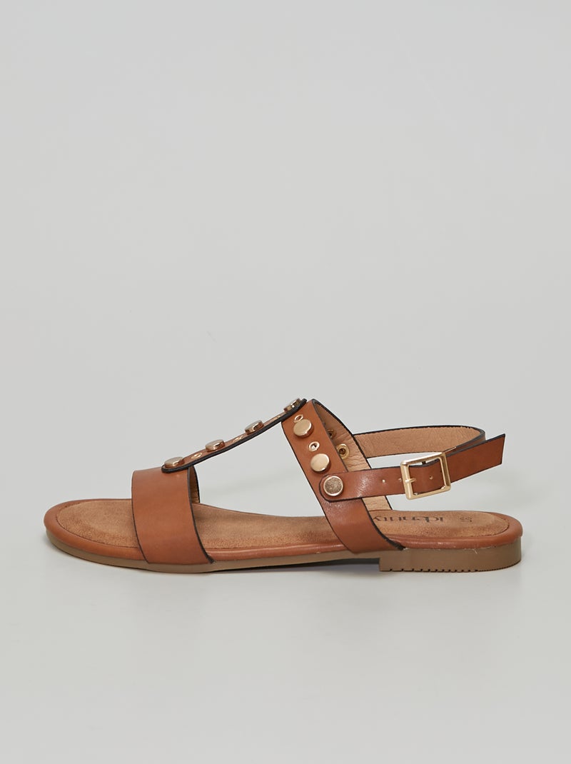 Sandales plates cloutées camel - Kiabi