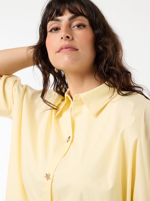 Satijnen blouse met zeesterknopen - Kiabi