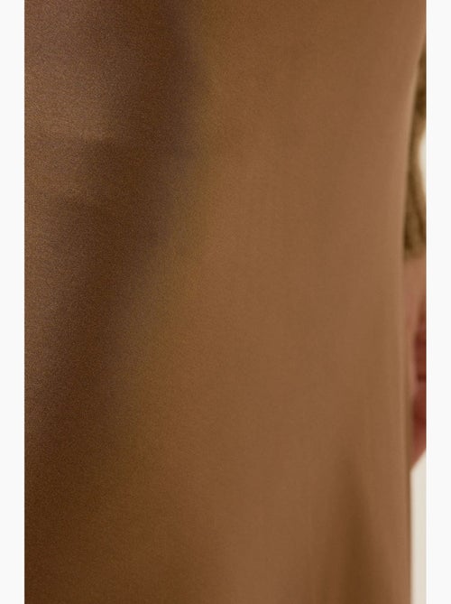 Satijnen midi-rok met hoge taille hiccup - Kiabi Satijnen midi-rok met hoge taille hiccup - Kiabi
