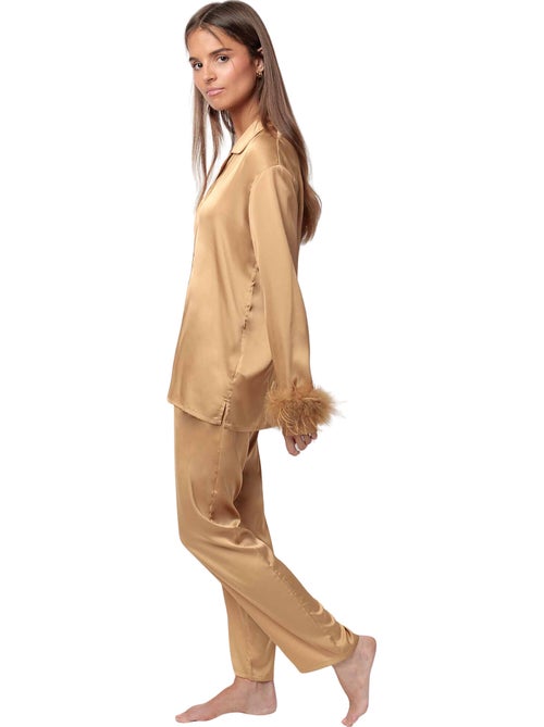 Satijnen pyjama met afneembaar overhemd en veren broek plumas marabu luxe - Kiabi Satijnen pyjama met afneembaar overhemd en veren broek plumas marabu luxe - Kiabi