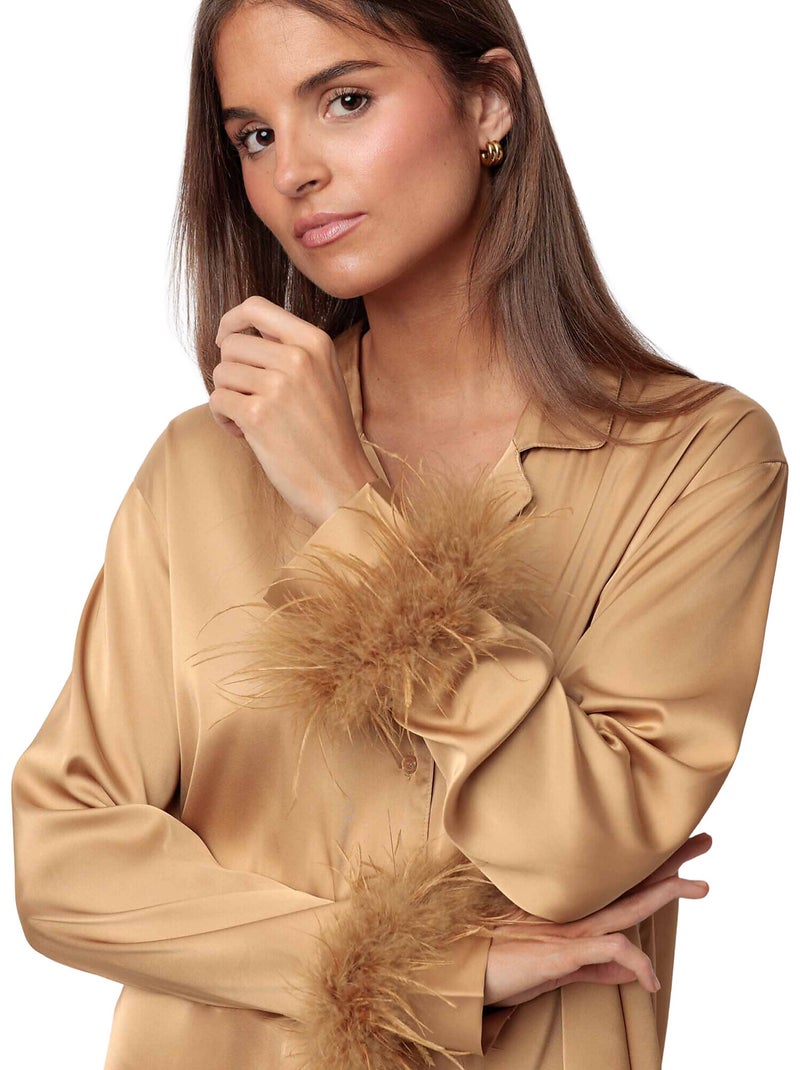 Satijnen pyjama met afneembaar overhemd en veren broek plumas marabu luxe Geel - Kiabi