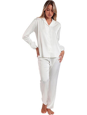 Satijnen pyjama met afneembaar overhemd en veren broek plumas marabu luxe