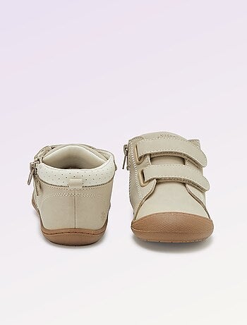 Kitchoun - Schoenen motoriek 3: de eerste stapjes