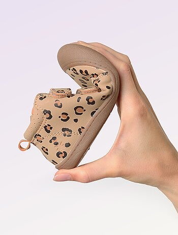 Kitchoun - Schoenen motoriek 3: de eerste stapjes