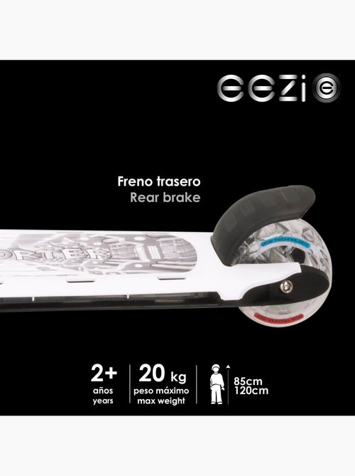Scooter à 3 roues avec lumières personnalisables eezi - Kiabi Scooter à 3 roues avec lumières personnalisables eezi - Kiabi
