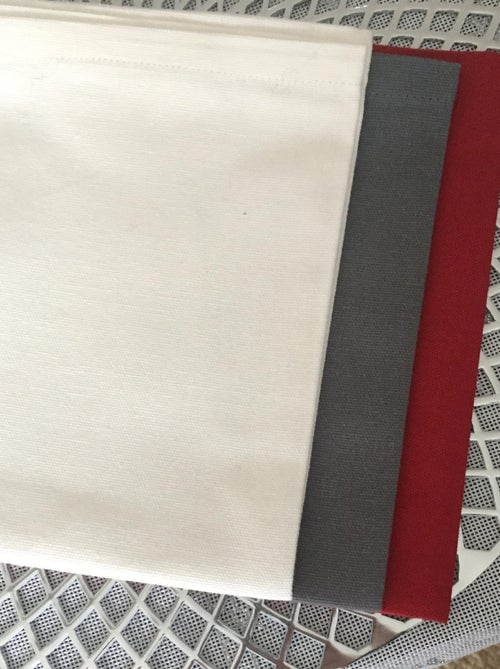 Serviette de table unie et colorée - Kiabi Serviette de table unie et colorée - Kiabi
