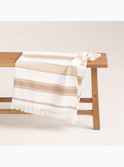 Serviette paréo de plage, tissu en relief, fouta - Gamusi. - Kiabi Serviette paréo de plage, tissu en relief, fouta - Gamusi. - Kiabi