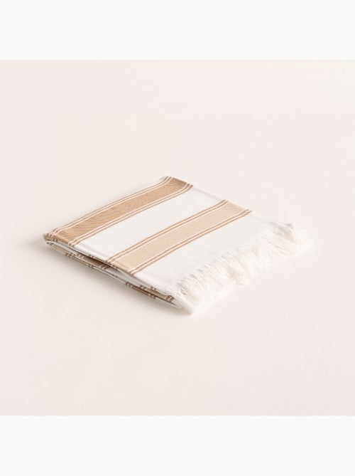 Serviette paréo de plage, tissu en relief, fouta - Gamusi. - Kiabi Serviette paréo de plage, tissu en relief, fouta - Gamusi. - Kiabi