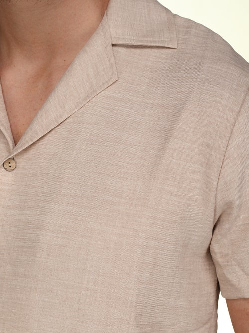Set bestaande uit een overhemd en een effen short met textuur - Frilivin - Kiabi Set bestaande uit een overhemd en een effen short met textuur - Frilivin - Kiabi