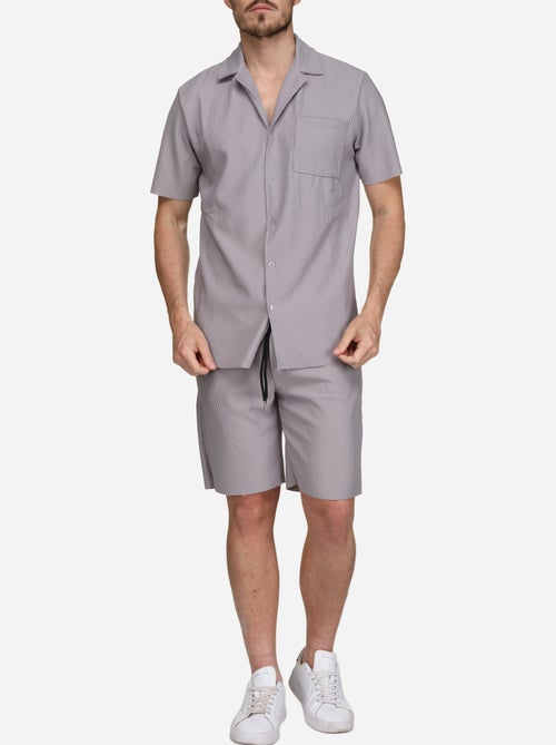 Set bestaande uit een overhemd en een short met textuur - Frilivin - Kiabi Set bestaande uit een overhemd en een short met textuur - Frilivin - Kiabi