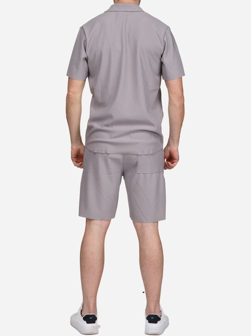 Set bestaande uit een overhemd en een short met textuur - Frilivin - Kiabi Set bestaande uit een overhemd en een short met textuur - Frilivin - Kiabi