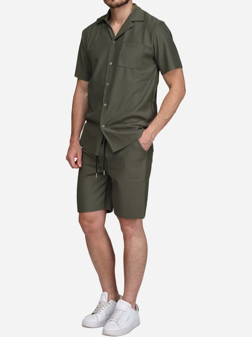 Set bestaande uit een overhemd en een short met textuur - Frilivin - Kiabi Set bestaande uit een overhemd en een short met textuur - Frilivin - Kiabi
