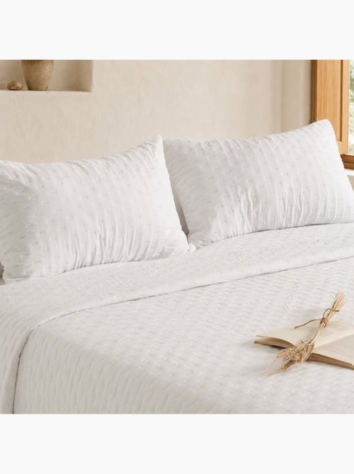 Set couvre-lit uni matelassé avec taie d’oreiller - Kiabi Set couvre-lit uni matelassé avec taie d’oreiller - Kiabi