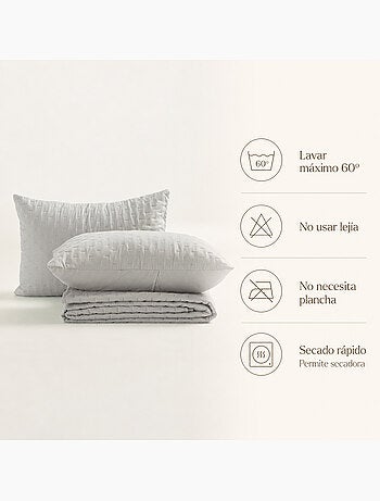 Set couvre-lit uni matelassé avec taie d’oreiller