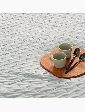 Set couvre-lit uni matelassé avec taie d’oreiller