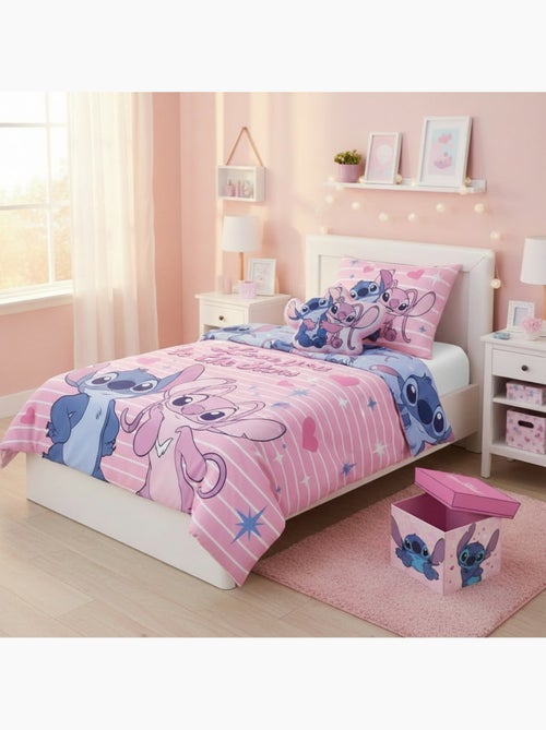 Set Déco Chambre Fille Stitch & Angel 3 Pièces – Housse Couette 140x200 cm Polycoton Réversible - Kiabi Set Déco Chambre Fille Stitch & Angel 3 Pièces – Housse Couette 140x200 cm Polycoton Réversible - Kiabi