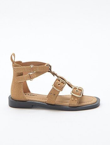 Set platte sandalen met bandjes met studs