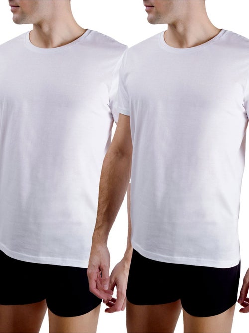 Set van 2 heren t-shirts met ronde hals en borduurwerk op de borst. - Kiabi Set van 2 heren t-shirts met ronde hals en borduurwerk op de borst. - Kiabi