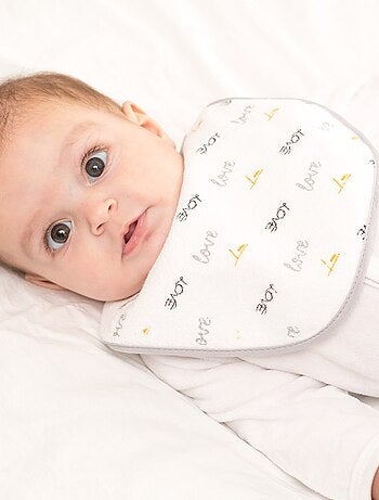 Set van 7 babyslabbetjes