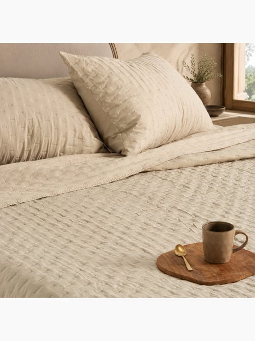 Set van effen gewatteerde bedsprei met kussenhoes. - Kiabi Set van effen gewatteerde bedsprei met kussenhoes. - Kiabi